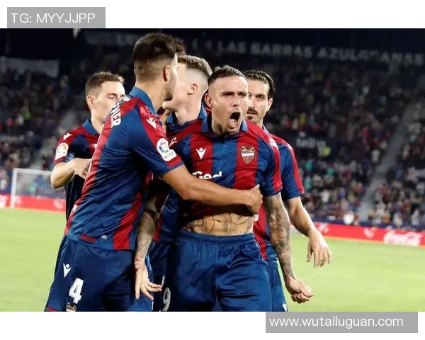 马洛卡主场迎战埃瓦尔争夺关键三分的精彩对决