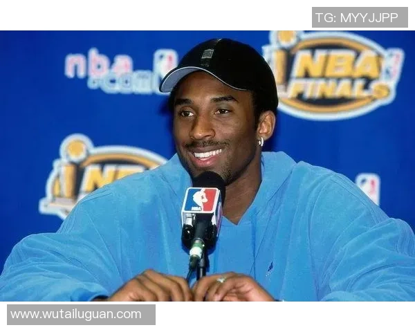 克雷迪与拉队激战即将上演球迷期待精彩对决与精彩瞬间