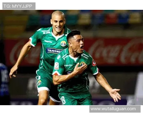 布兰与罗森博格激战正酣比分悬念引人关注的精彩对决