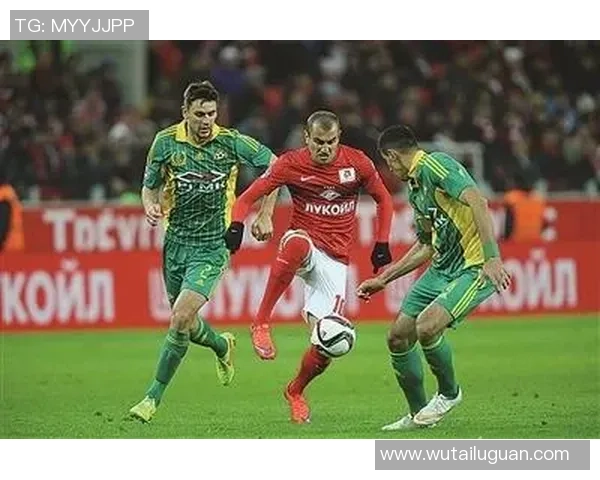 莫斯科斯巴达迎战兵工厂争夺联赛关键三分的激烈对决 莫斯科斯巴达迎战兵工厂争夺联赛关键三分的激烈对决