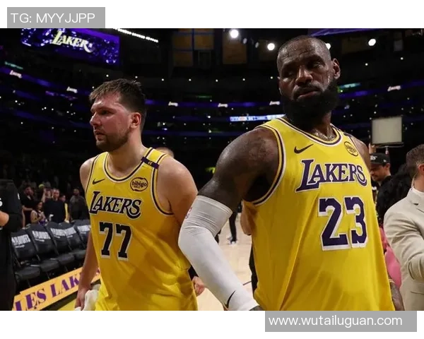 2016年湖人与国王的激烈对决回顾与精彩瞬间分析