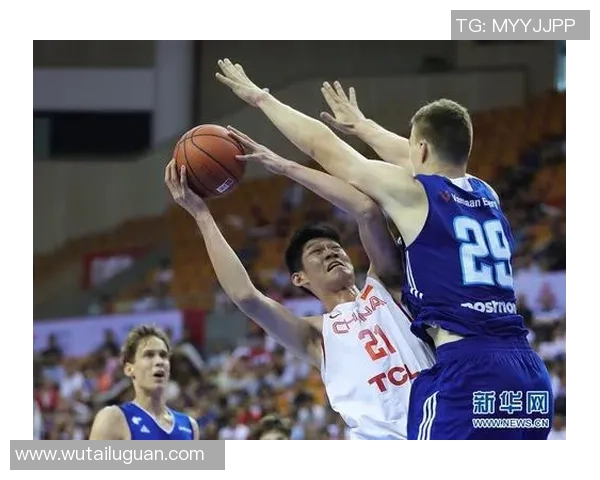 伊朗与中国蓝队激战正酣展现篮球魅力与团队精神的巅峰对决