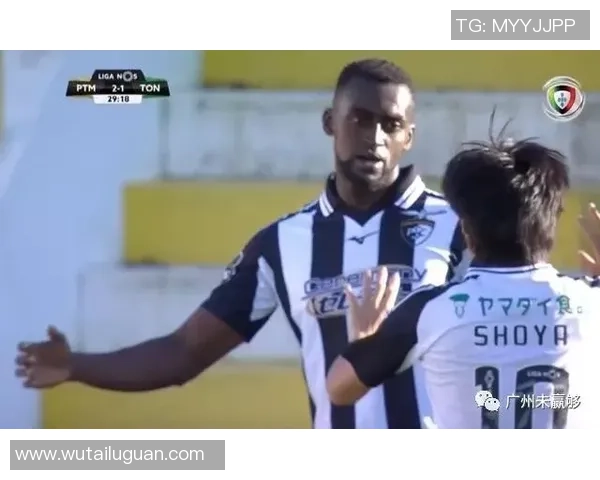 圣马丁与乌拉坎的精彩对决揭示足球战术与团队精神的较量