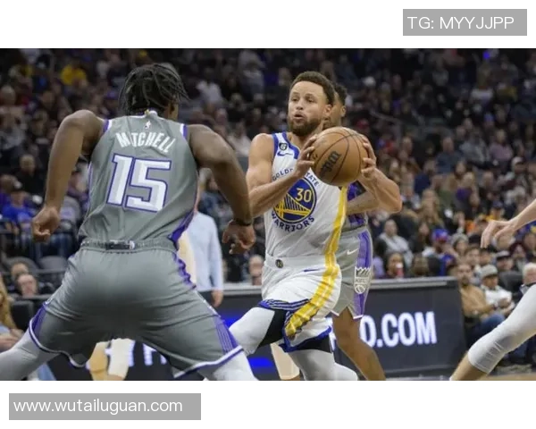 国王队与勇士队首节对决精彩回顾与战术分析