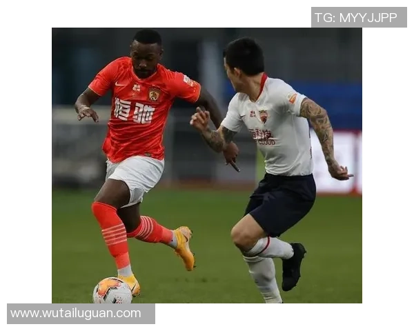 恒大与鲁能激战正酣最新比分实时更新与赛况分析